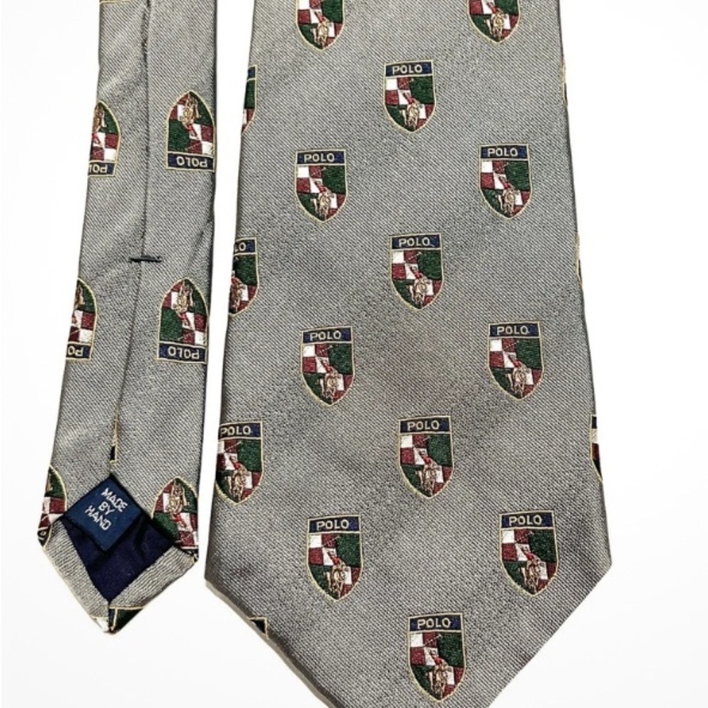Ralph Lauren 100% Silk Hand Made Gray Shield Player Crest Men's Tie - Picture 1 of 4